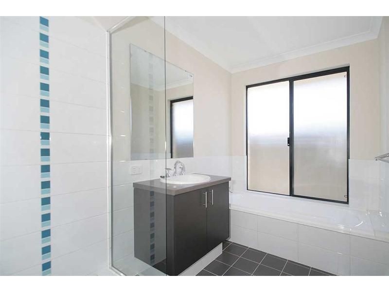 20 Archdale Loop, Piara Waters WA 6112