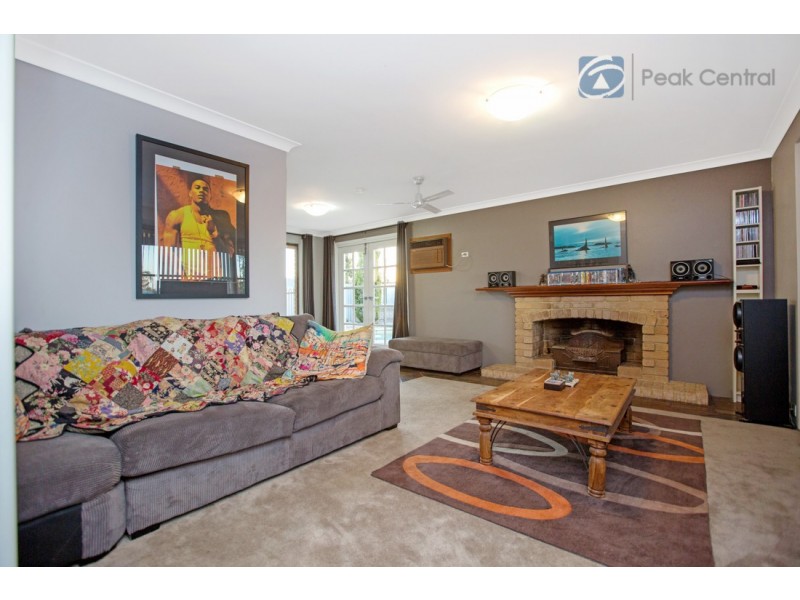 11 Acacia Way, Yangebup WA 6164