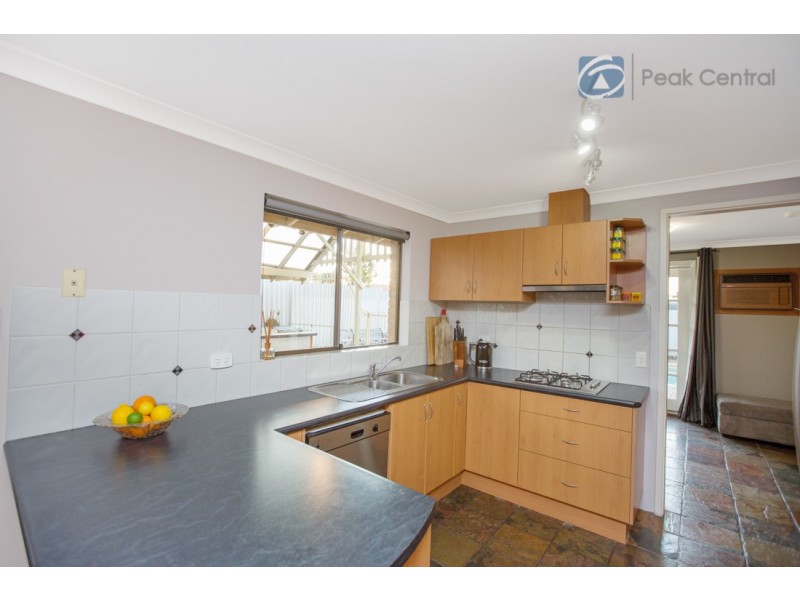 11 Acacia Way, Yangebup WA 6164