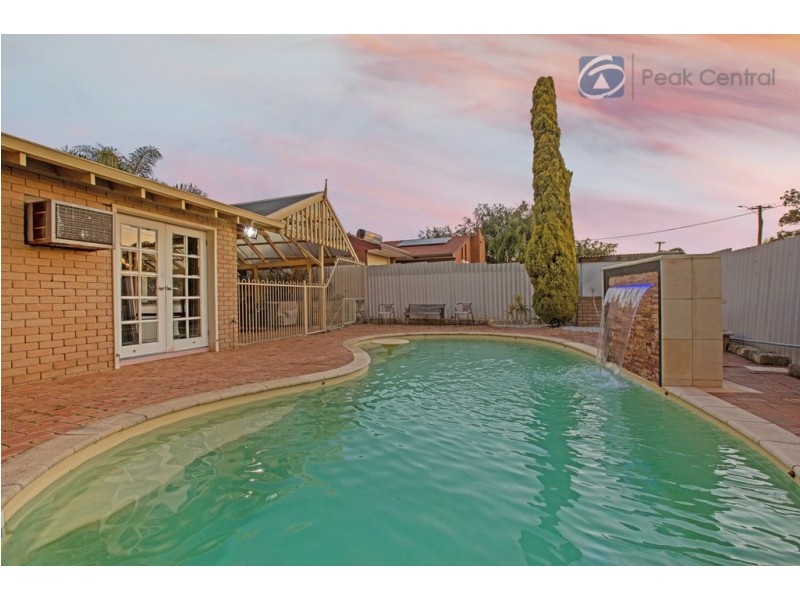 11 Acacia Way, Yangebup WA 6164