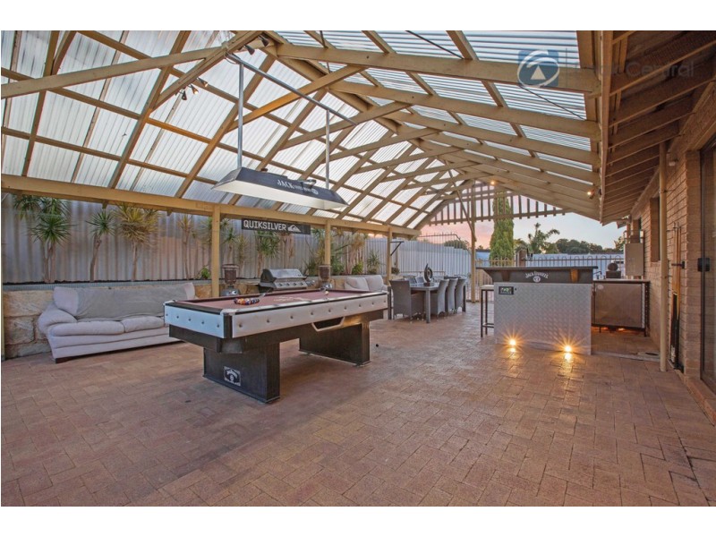 11 Acacia Way, Yangebup WA 6164