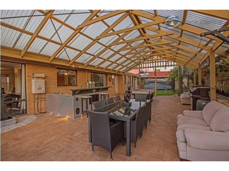 11 Acacia Way, Yangebup WA 6164