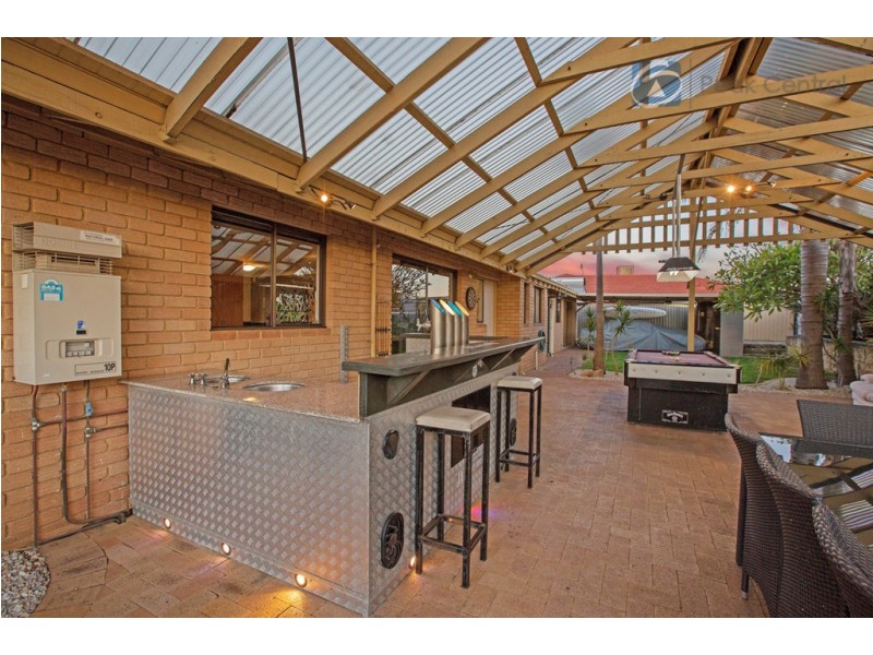 11 Acacia Way, Yangebup WA 6164