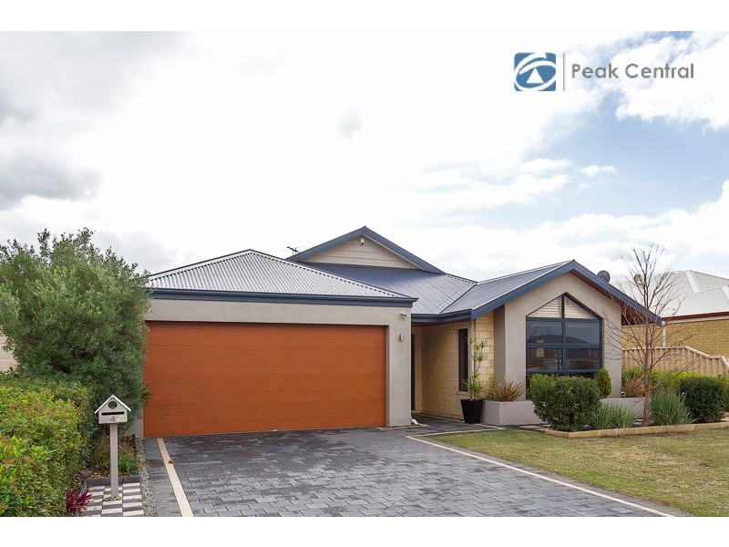 4 Zodiac Loop, Atwell WA 6164