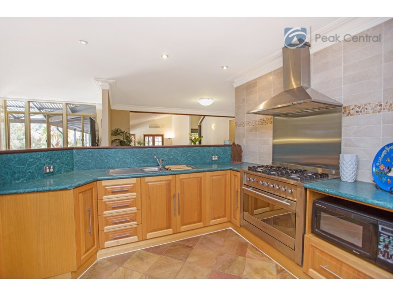 18 Austin Close, Mount Helena WA 6082