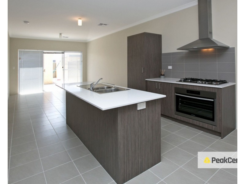 22 Towarri Way, Wandi WA 6167