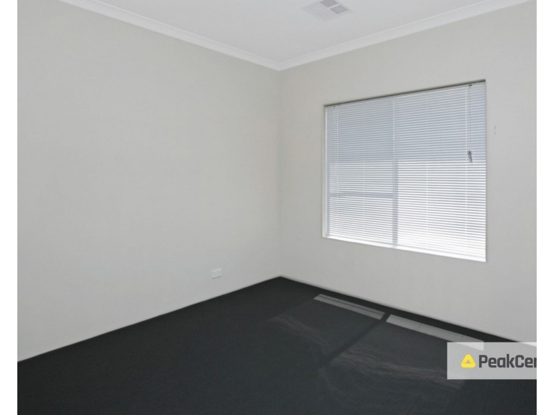 22 Towarri Way, Wandi WA 6167