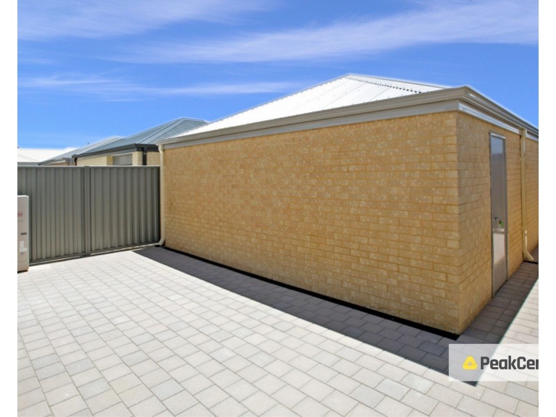 22 Towarri Way, Wandi WA 6167