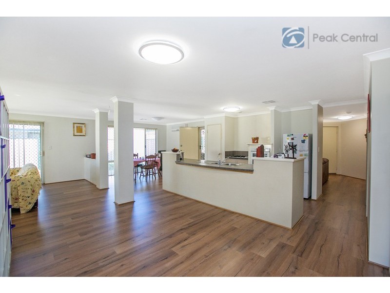 13 Cotter Loop, Success WA 6164