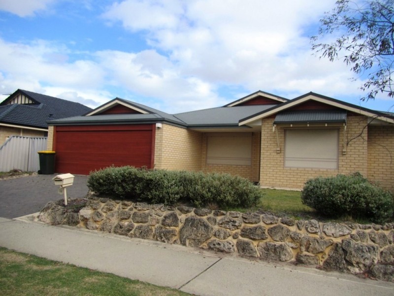 10 Baler Court, Hammond Park WA 6164