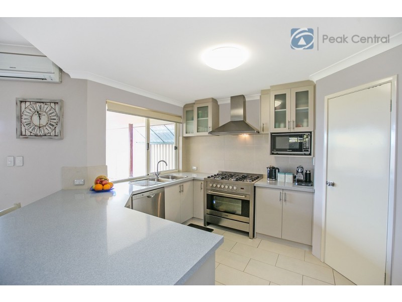 30 Belmore Bend, Aubin Grove WA 6164
