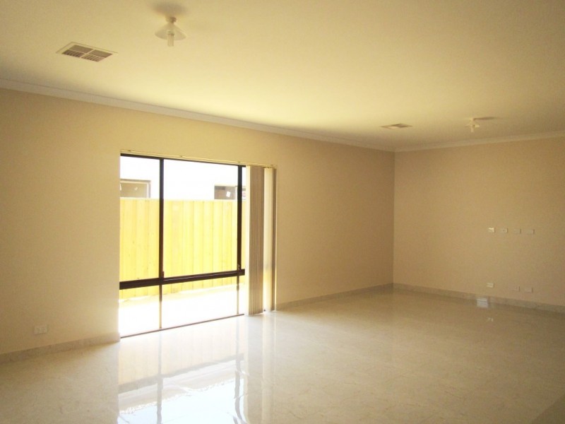 23 Peridot Pass, Wellard WA 6170