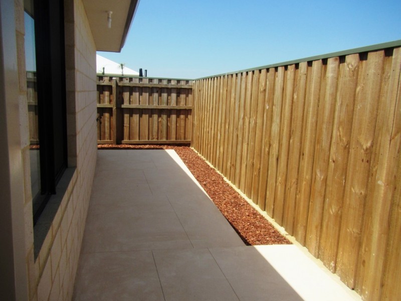 23 Peridot Pass, Wellard WA 6170