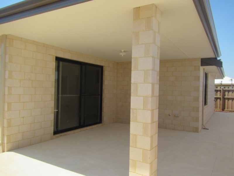 23 Peridot Pass, Wellard WA 6170