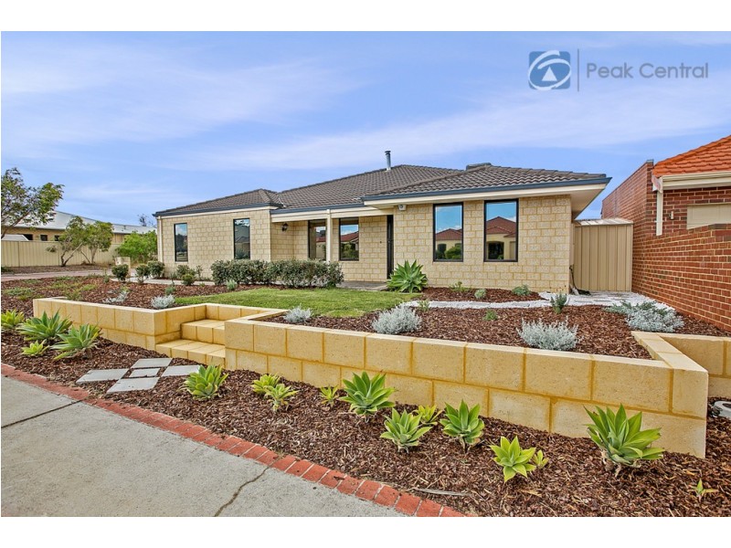 16 Carnegie Parade, Success WA 6164