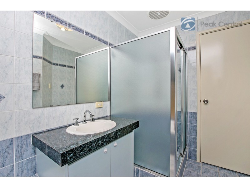 16 Carnegie Parade, Success WA 6164