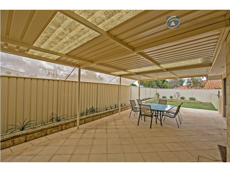 16 Carnegie Parade, Success WA 6164