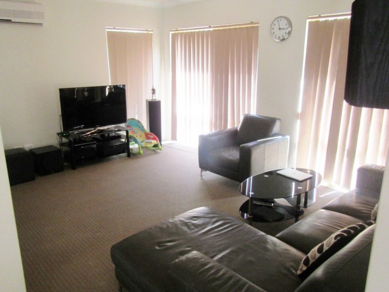 5 Minyon Circuit, Atwell WA 6164