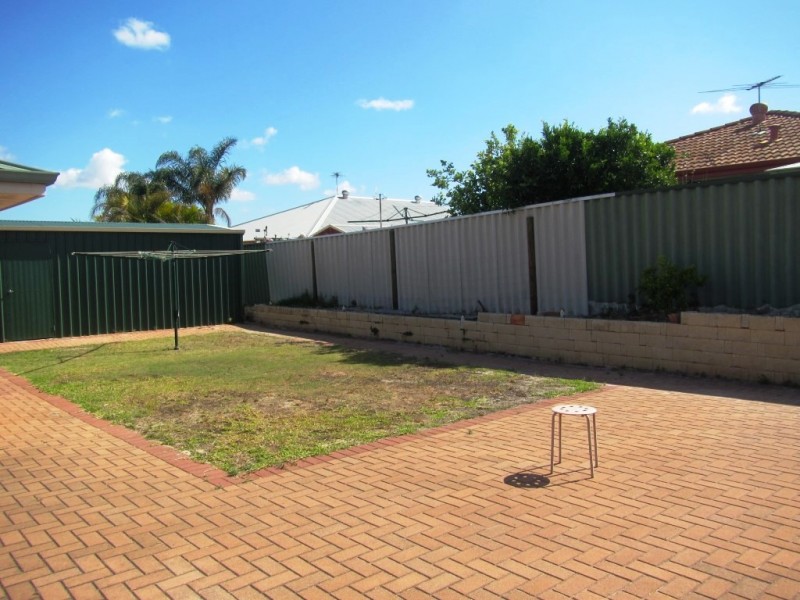 5 Minyon Circuit, Atwell WA 6164