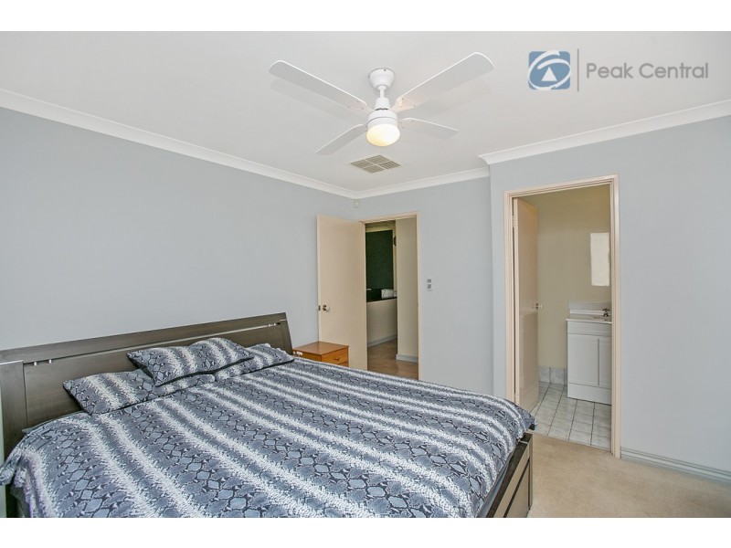 9 Dreier Court, Atwell WA 6164