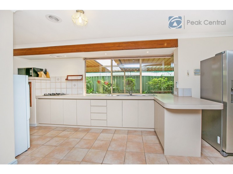 9 Dreier Court, Atwell WA 6164