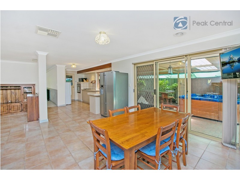 9 Dreier Court, Atwell WA 6164