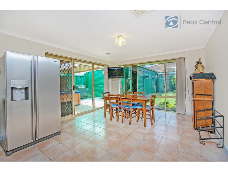 9 Dreier Court, Atwell WA 6164