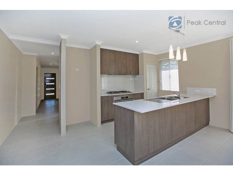 32 Needlewood Loop, Wandi WA 6167