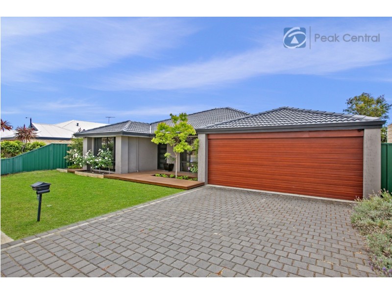 32 Roper Boulevard, Hammond Park WA 6164