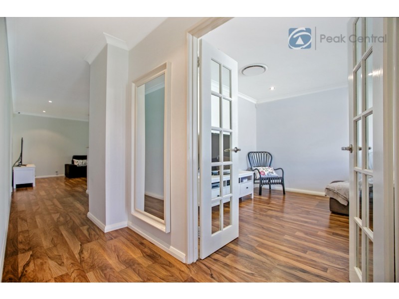 32 Roper Boulevard, Hammond Park WA 6164