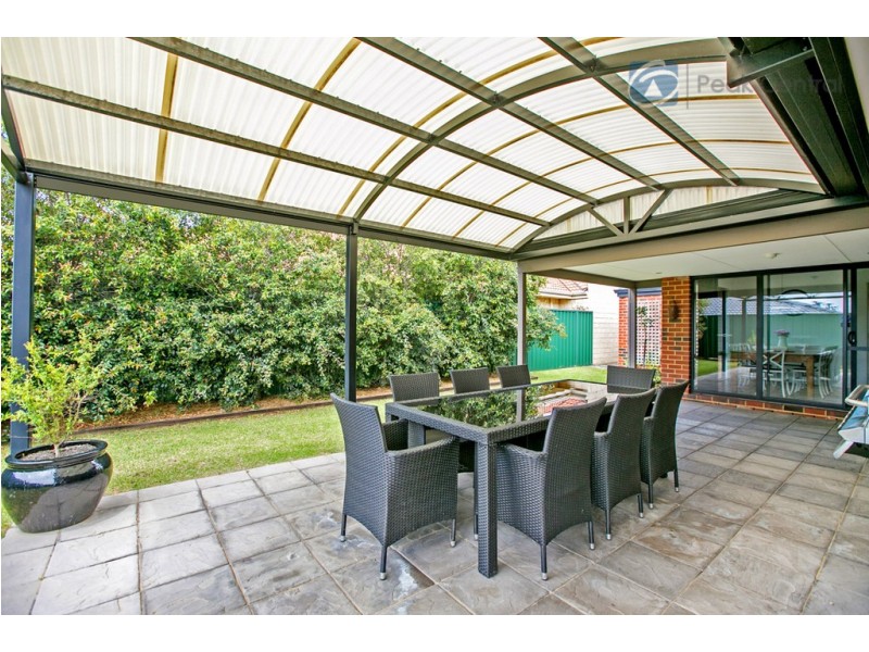 32 Roper Boulevard, Hammond Park WA 6164