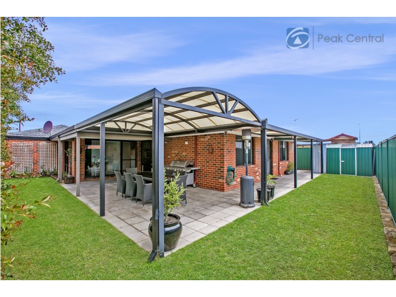 32 Roper Boulevard, Hammond Park WA 6164