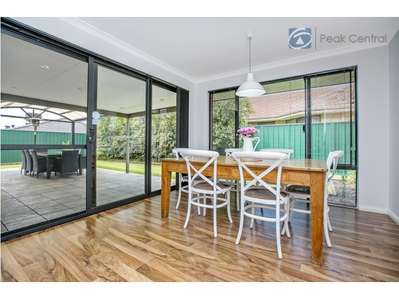 32 Roper Boulevard, Hammond Park WA 6164