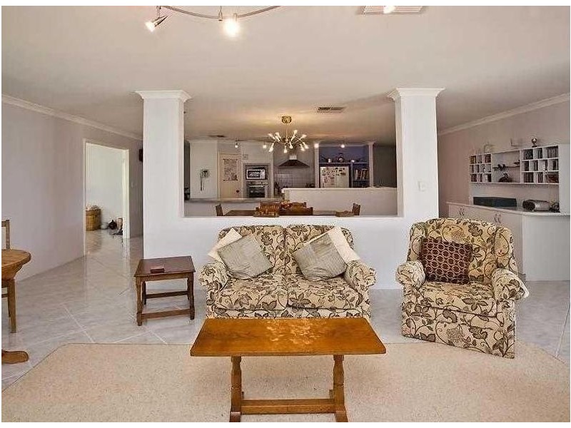 19 Chipperton Road, Bertram WA 6167