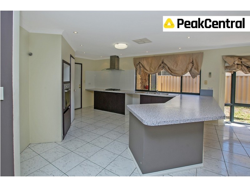 99 Aurora Drive, Atwell WA 6164