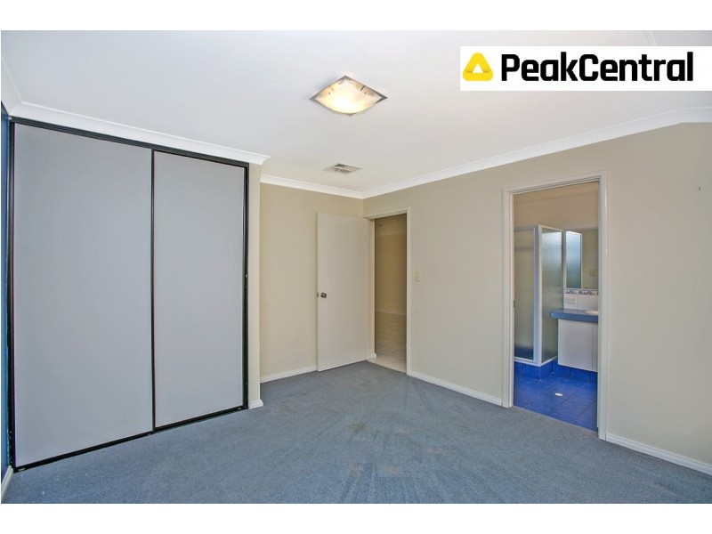 99 Aurora Drive, Atwell WA 6164