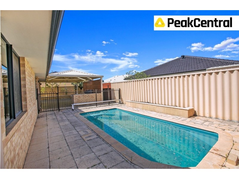 99 Aurora Drive, Atwell WA 6164