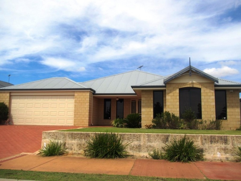 4 Caribbean Turn, Aubin Grove WA 6164