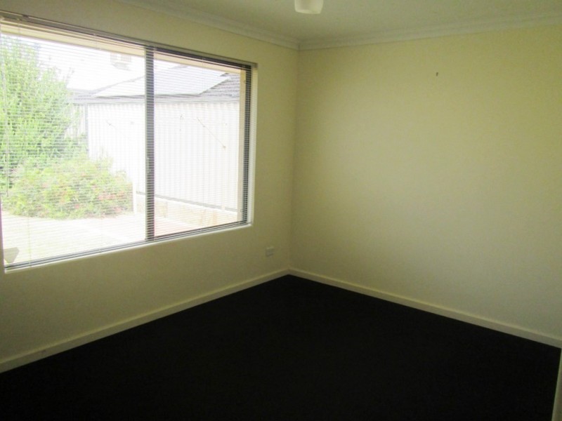 4 Caribbean Turn, Aubin Grove WA 6164