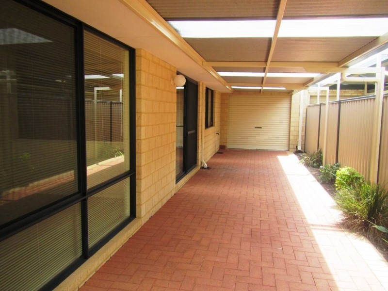 4 Caribbean Turn, Aubin Grove WA 6164