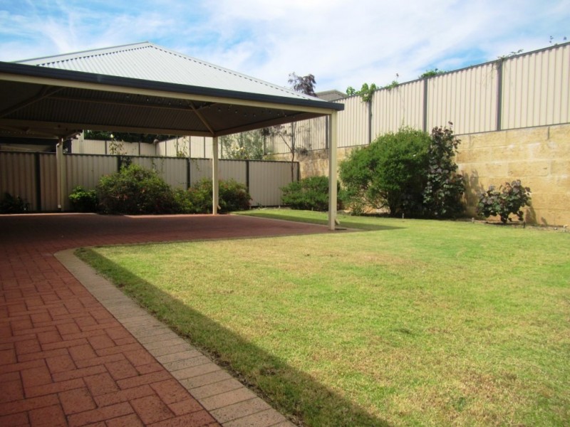 4 Caribbean Turn, Aubin Grove WA 6164