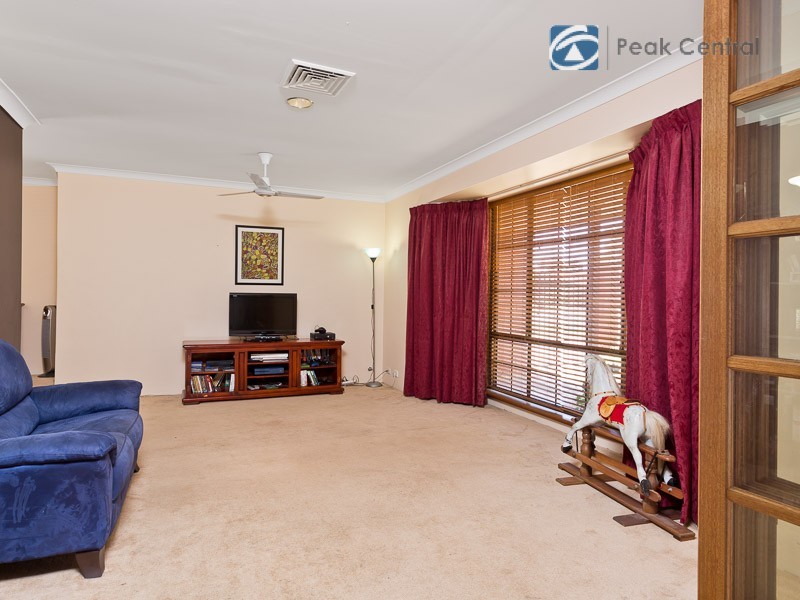 89 Aulberry Parade, Leeming WA 6149