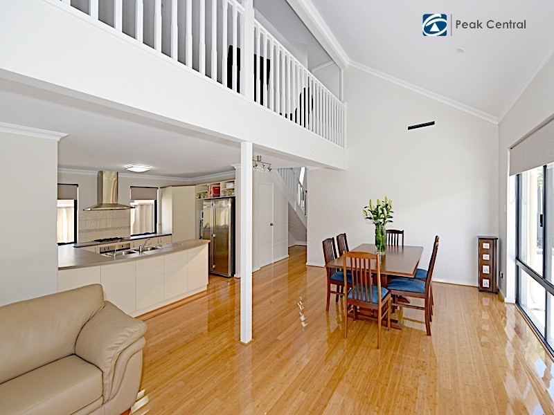 5 Haven Way, Atwell WA 6164