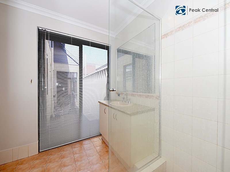 5 Haven Way, Atwell WA 6164