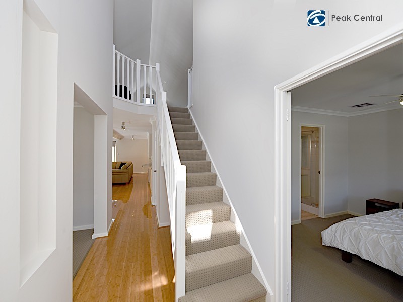 5 Haven Way, Atwell WA 6164