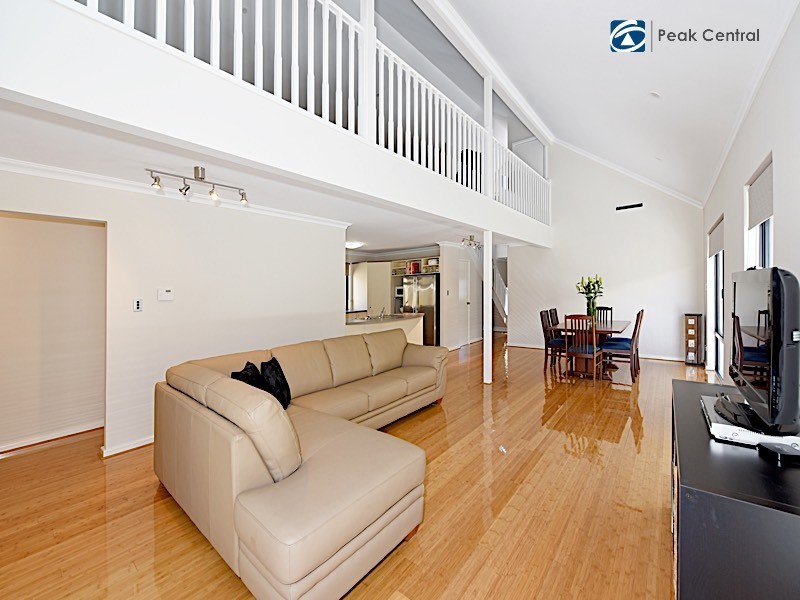 5 Haven Way, Atwell WA 6164