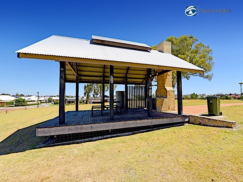 5 Haven Way, Atwell WA 6164