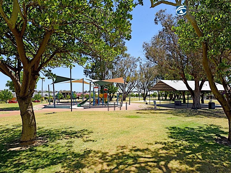 5 Haven Way, Atwell WA 6164