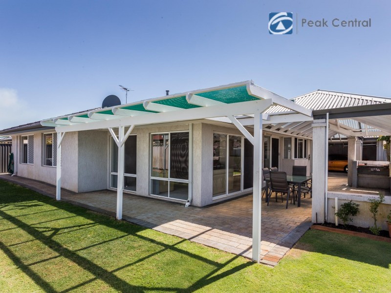 16 Lombe Gardens, Atwell WA 6164