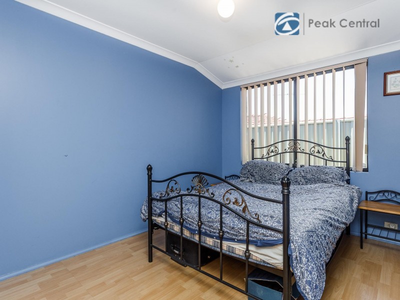 7 Rosehill Court, Atwell WA 6164